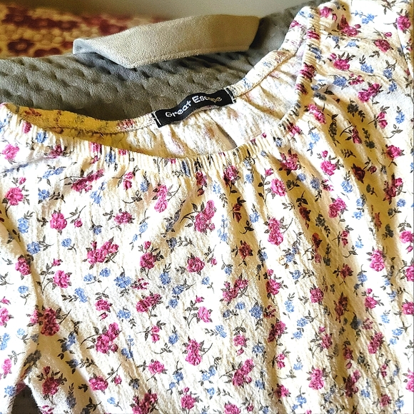 Girl's {Great Escape} Floral Tunic, Size 6 - Picture 1 of 5